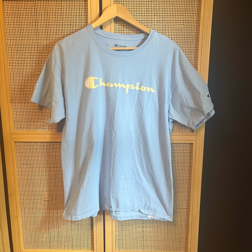 Champion Men’s L T-Shirt
